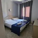 Caste Pensión 3*